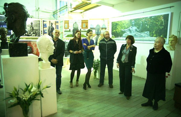 Выставка  "Скульптор в гостях у скульптора" Вернисаж   6 декабря, 2012 г.