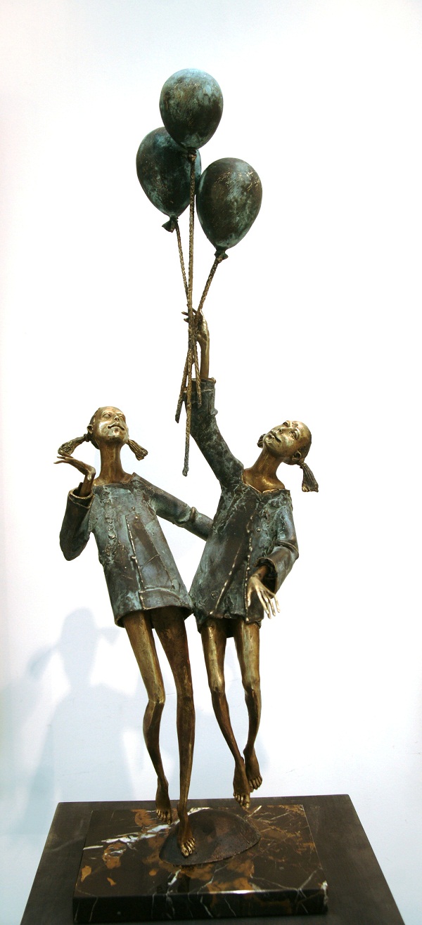  Скульптор  Петр Мавшов, Композиция "Праздник" 87х28х22 бронза, мрамор, 2012 г.