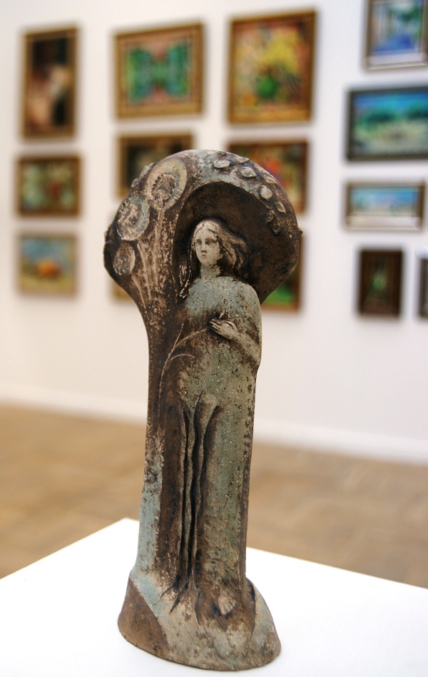 Скульптура Ирины Муравьевой "Флора" 2012 г. шамот