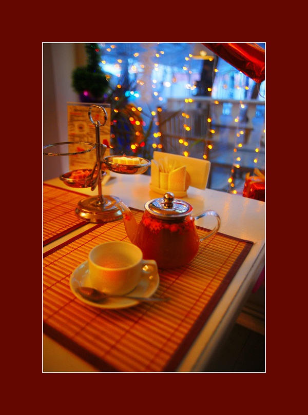 Чай с облепихой в Ресторане-кафе  "Сад" Фото: Арт-Релиз.РФ