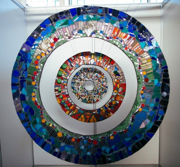 Мастер-класс по мозаике из витражного стекла в стиле "PIQUE ASSIETTE"  на мероприятии  SOONDOOK MARKET