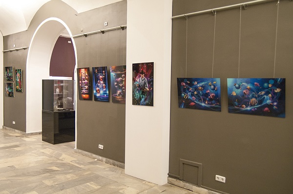 Впервые в экспозиции Творческого союза художников ДПИ представлено и цифровое искусство в работах Сергея Погорелого.