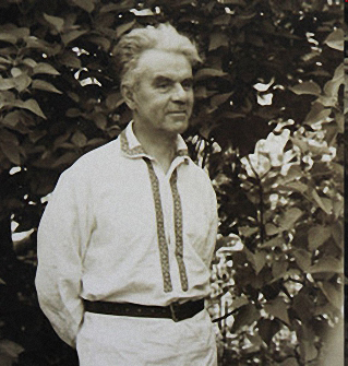 Леонид Колесников (18 мая 1893 —- 28 января 1968, Москва)селекционер, создатель нескольких сотен сортов сирени, лауреат Сталинской премии 1952 года 