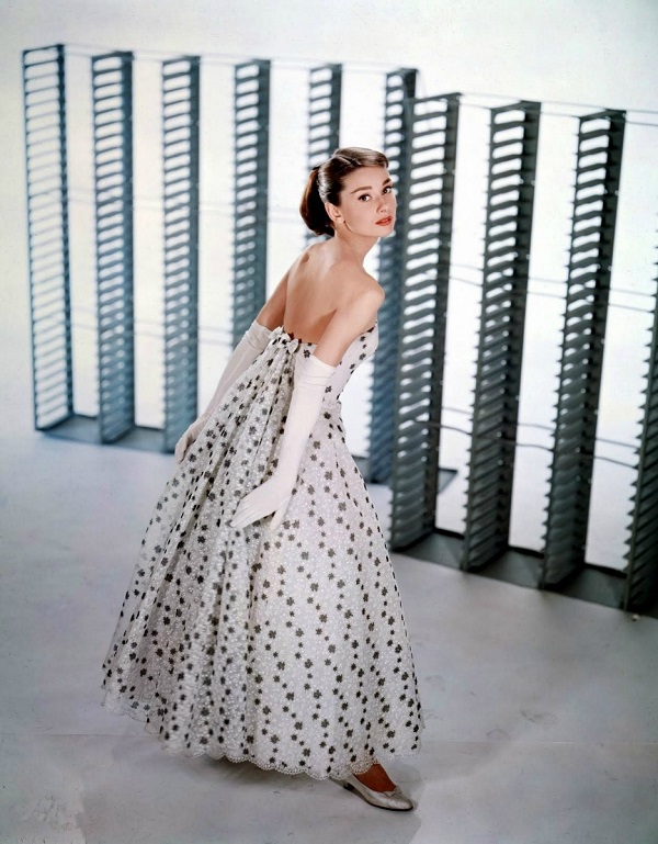 Одри Хепберн  в студии Paramount  фотосессия для рекламы  фильма  «Забавная мордашка» апрель 1956 г.