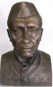 Джавахарлал Неру Первый премьер-министр Индии скульптурный портрет  Александра Рябичева лауреата премии имени Дж.Неру бронза 