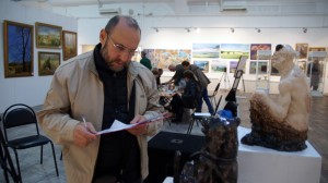 Скульптор Александр Рябичев -- член жюри конкурса "Арт-География", в которой приняли участие сотни художников